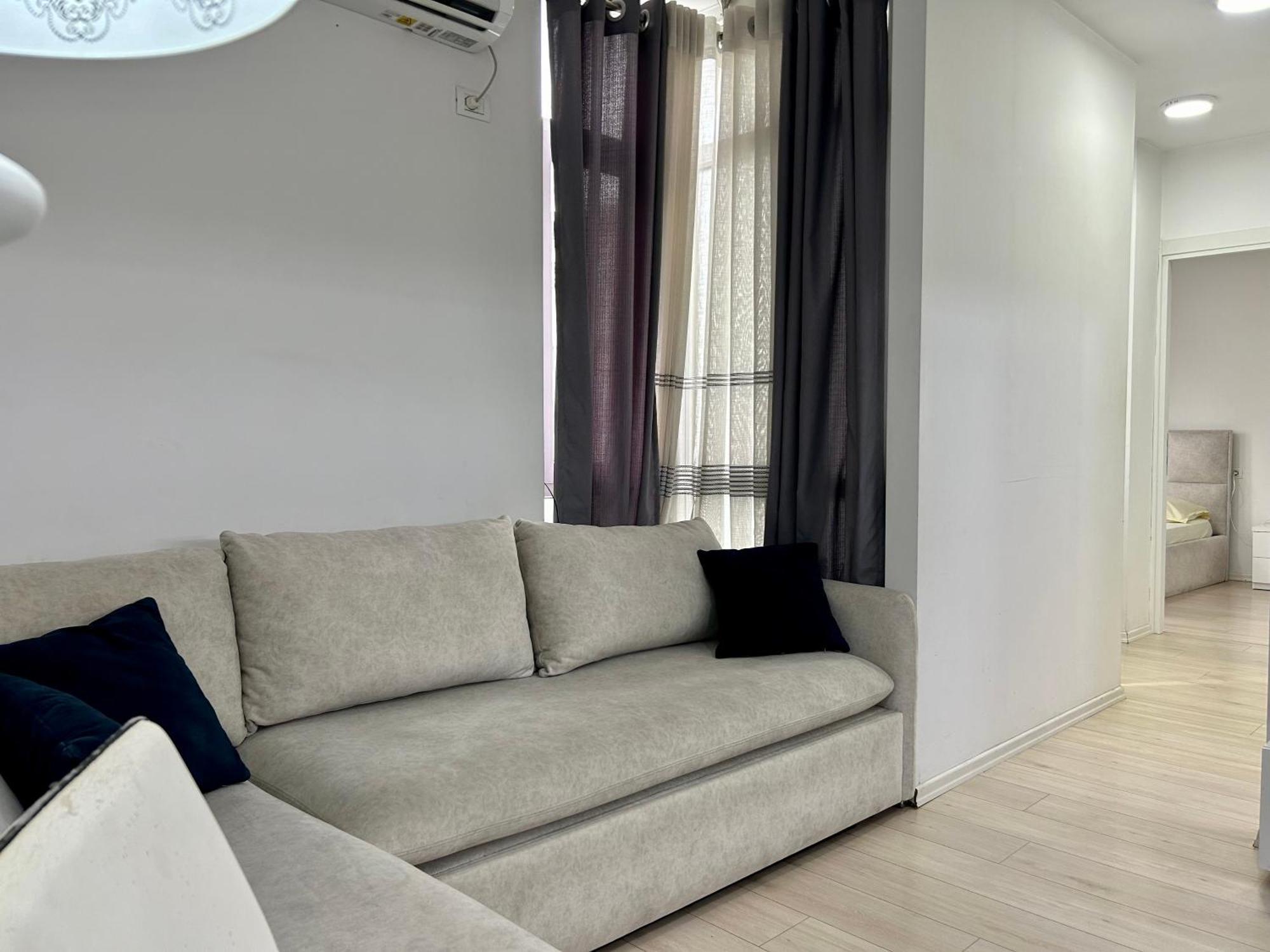 A&X Lovely And Central Apartment - 24H Self Check-In Tirana Buitenkant foto